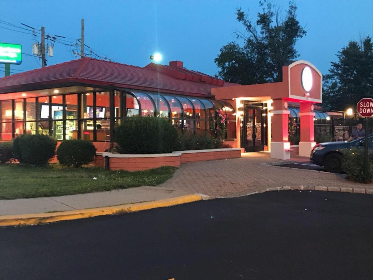 Days Inn By Wyndham Nanuet / Spring Valley Luaran gambar